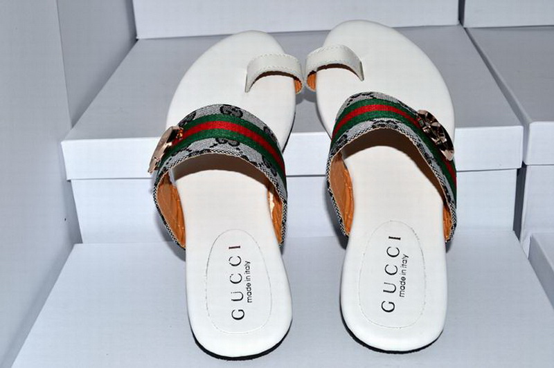 Gucci Slippers Woman--272